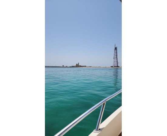 Rent a mini yacht 35 feet - Halat Alzour Mobile: 96696889